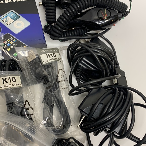 Bundle Verizon Cell Phone Chargers Earphones Car Chargers Motorola AC Adapters - Picture 7 of 11